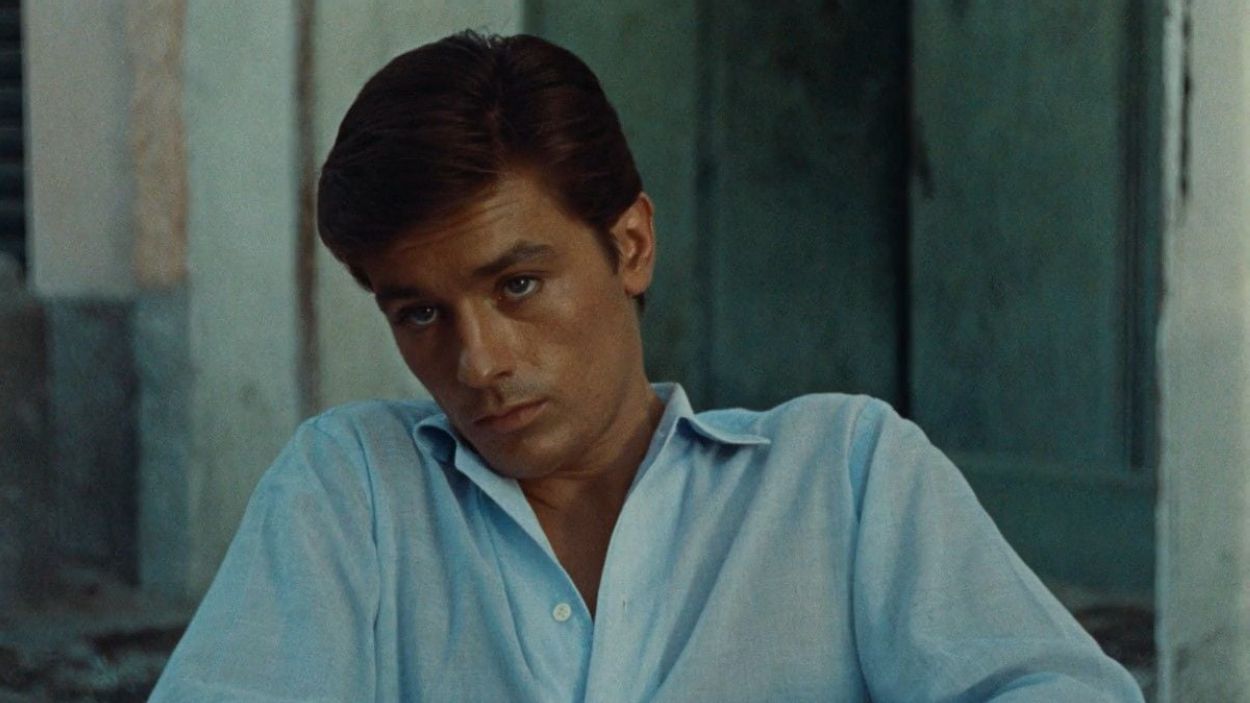 Fotograma de l'actor Alain Delon al film 'A ple sol'