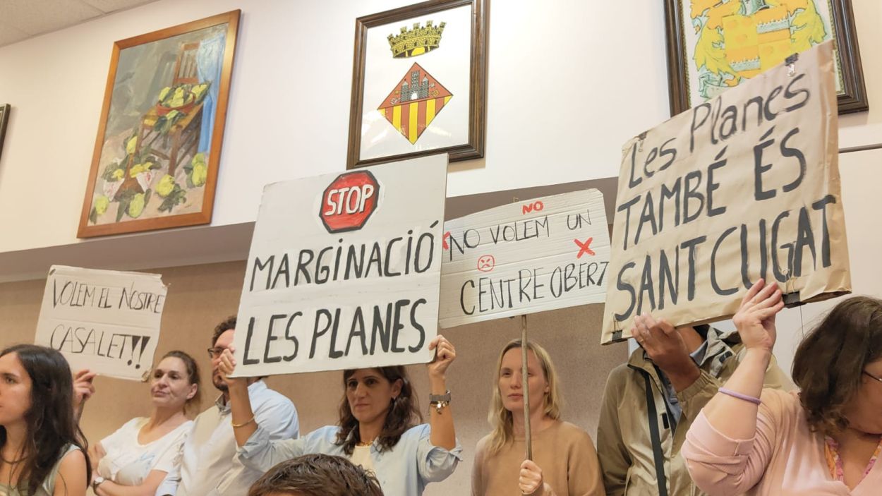 Famlies de les Planes critiquen el canvi de gesti del casalet / Foto: Cugat Mdia