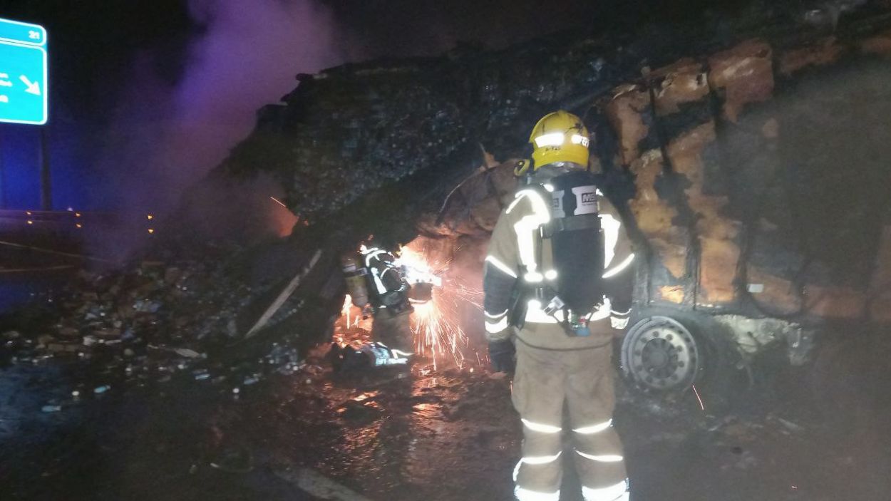 Trnsit obrir un concurs per retirar camions accidentats a l'AP-7