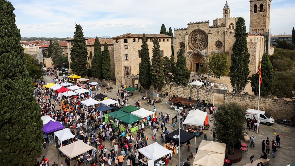 Imatge d'arxiu de la Fira d'entitats de la Festa de Tardor del 2023 / Foto: Ajuntament