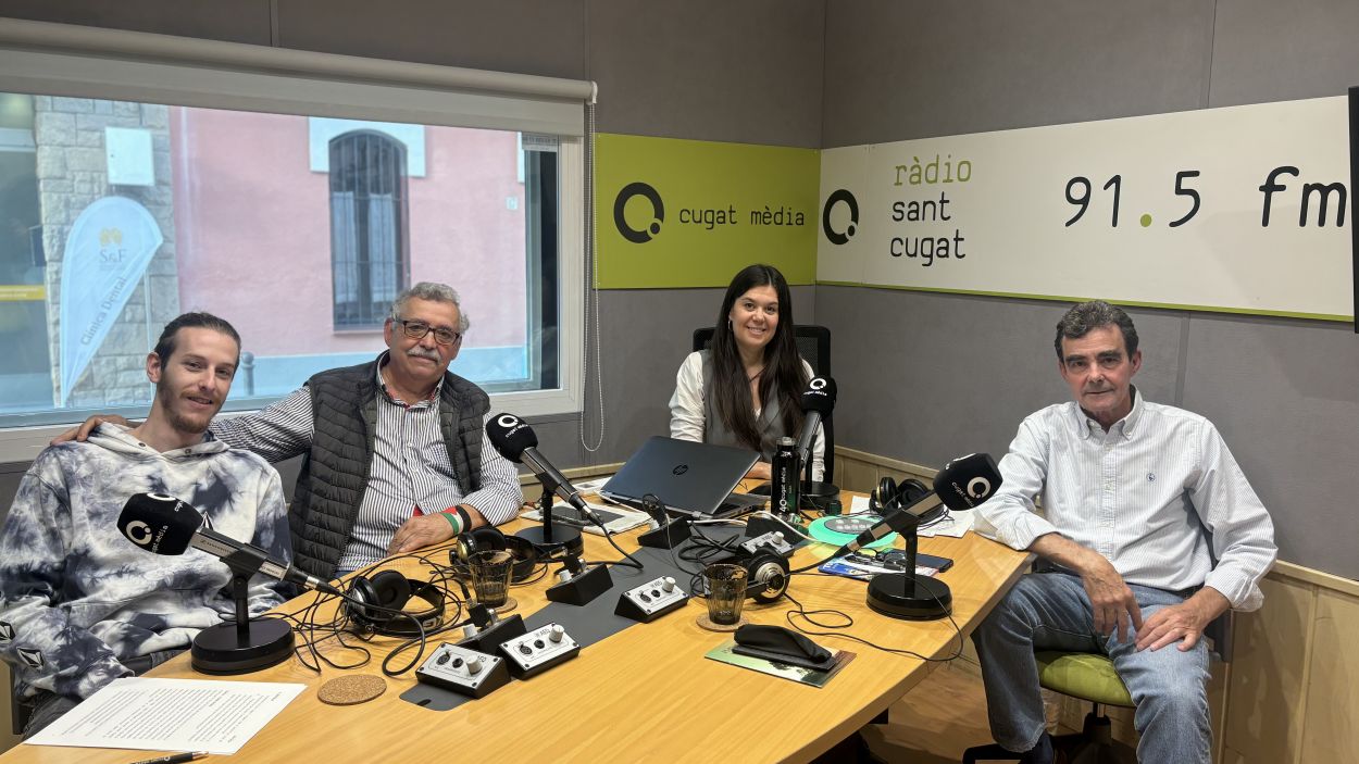 D'esquerra a dreta: Oriol Coromina, Juan Merino, Alba Triad i Toni Sams a l'estudi Ramon Barnils de Rdio Sant Cugat / Foto: Cugat Mdia