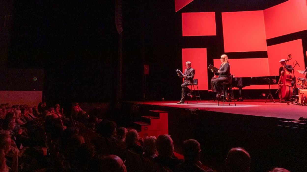 Un moment de l'acte inaugural del Festival Nacional de Poesia / Foto: Premsa Ajuntament