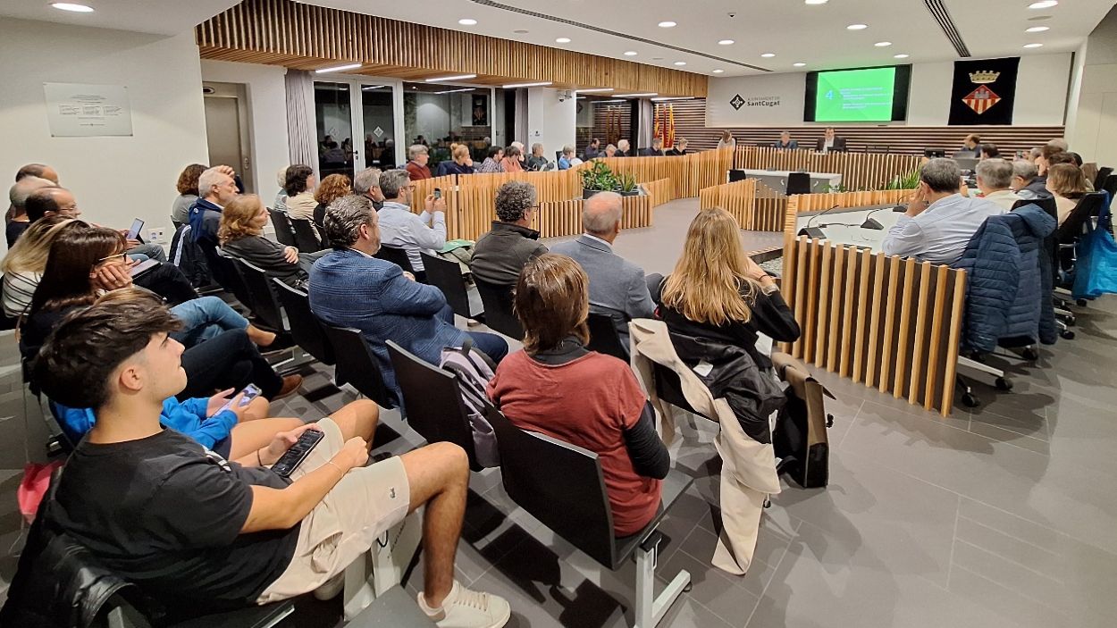 Una quarantena de persones de diferents perfils han participat a la nova etapa de la Taula d'Habitatge de Sant Cugat