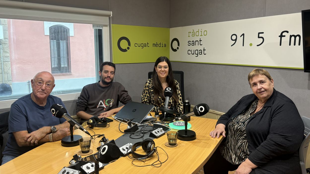 D'esquerra a dreta: Robert Sav, Jordi Pascual, Alba Triad i Dolors Vilarasau a l'estudi Ramon Barnils de Rdio Sant Cugat / Foto: Cugat Mdia