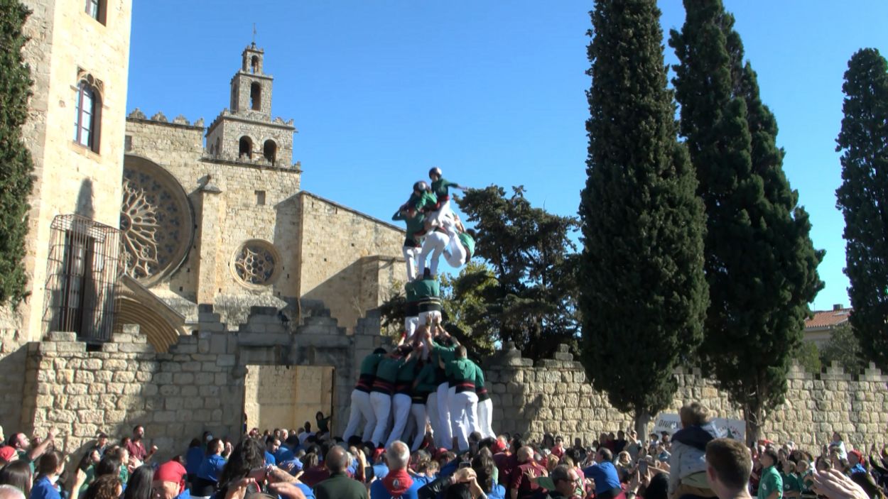 Moment de la caiguda dels Castellers de Sant Cugat a la Diada de la colla / Foto: Cugat Mdia