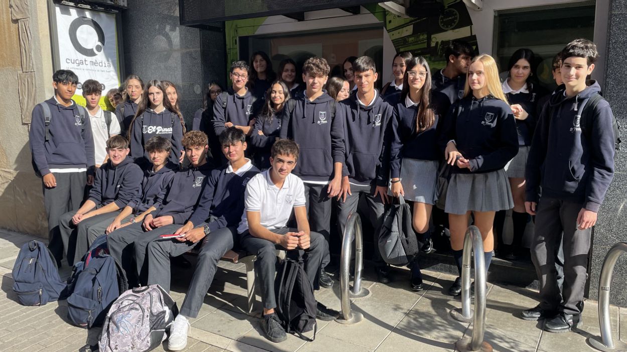 L'alumnat de 4t d'ESO del collegi El Pinar visita Cugat Mdia