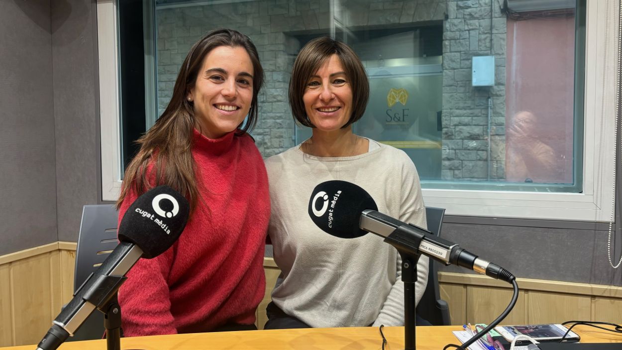 Clara Bujons i Cristina Garcia, membres de l'equip ntima Salut per a la Dona, a Rdio Sant Cugat