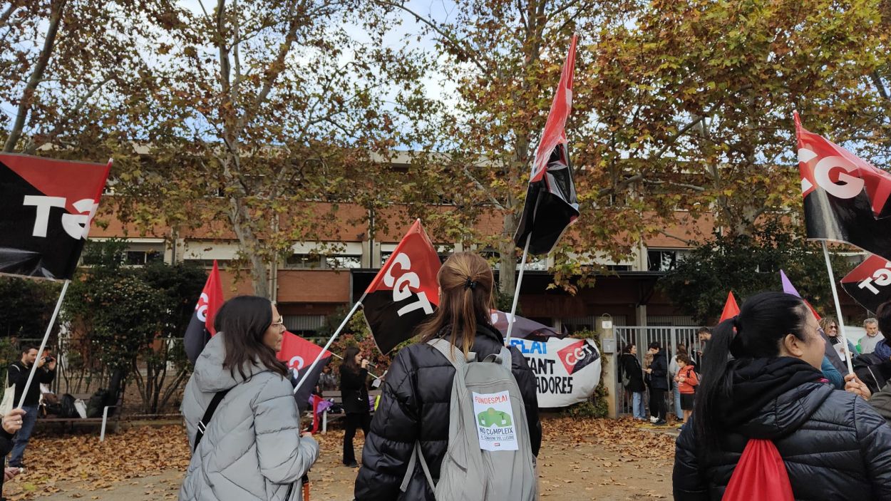 Vaga a l'institut-escola Catalunya de la plantilla del menjador / Foto: Cugat Mdia