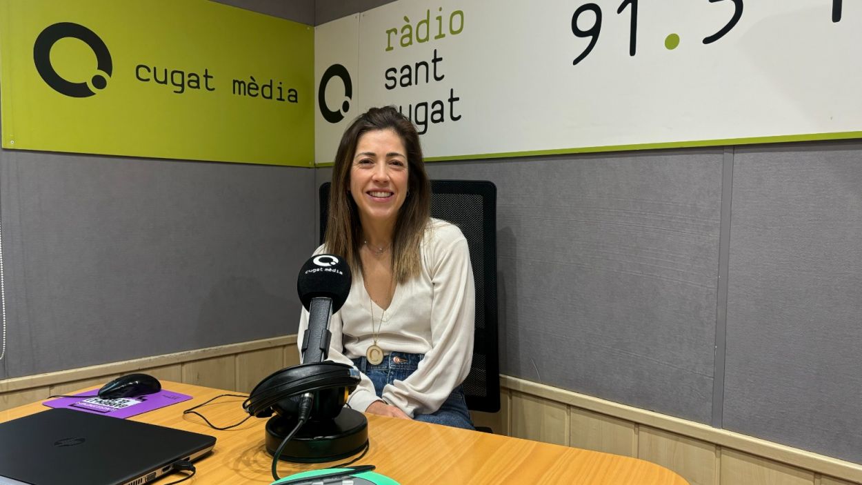 Cristina Gonzlez-Campins a l'estudi de Rdio Sant Cugat