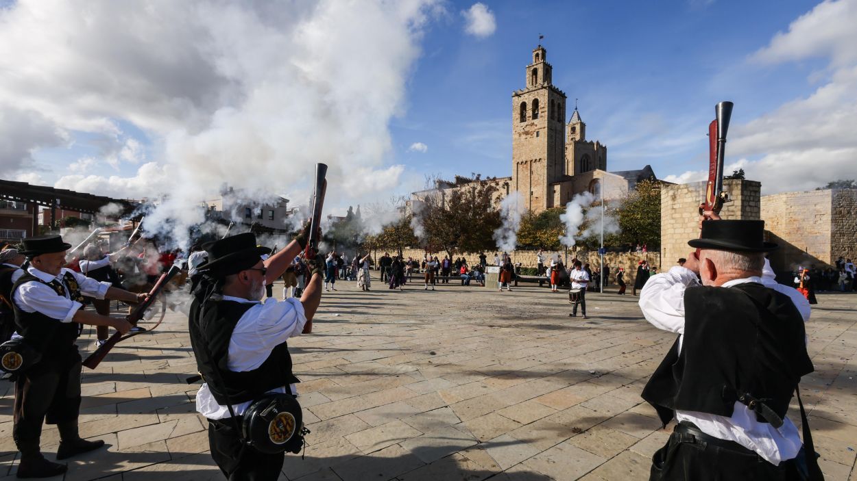 La galejada final de la Trobada de Trabucaires, a la plaa de l'U d'Octubre / Foto: Ajuntament de Sant Cugat