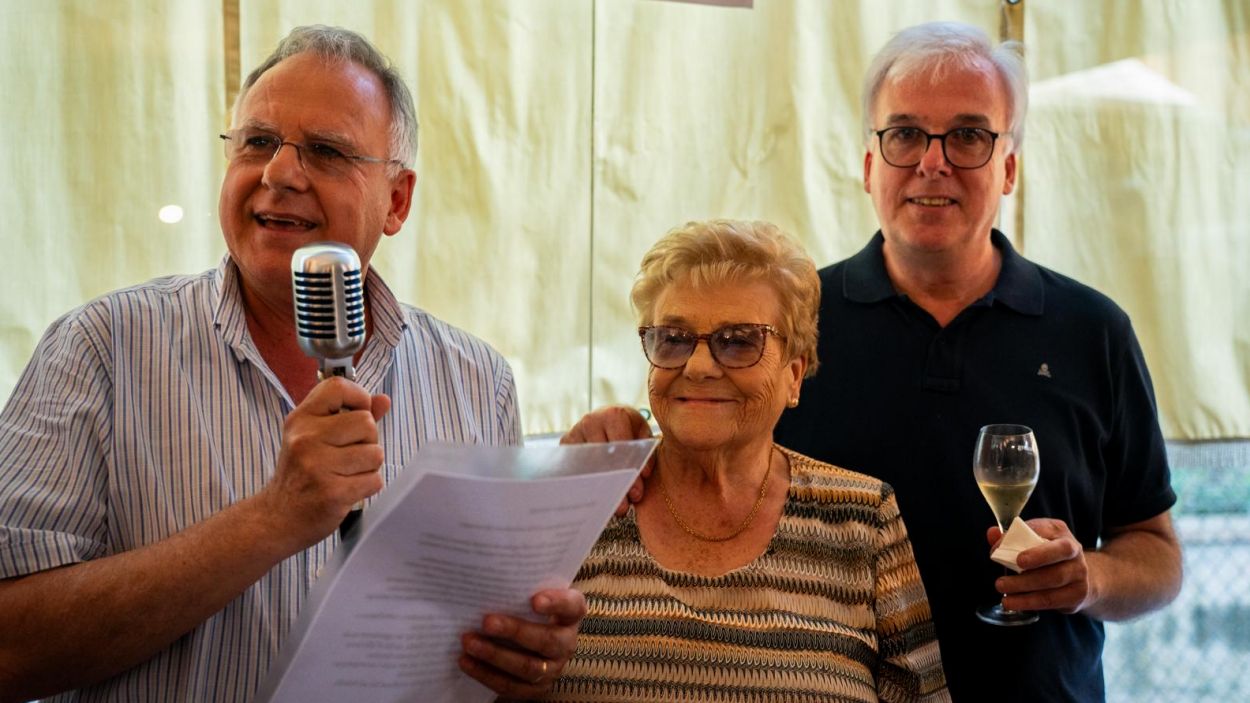 D'esquerra a dreta: Josep Maria, Maria i Guillem, fundadora i copropietaris del restaurant Rancho El Paso / Foto: Cedida Rancho El Paso