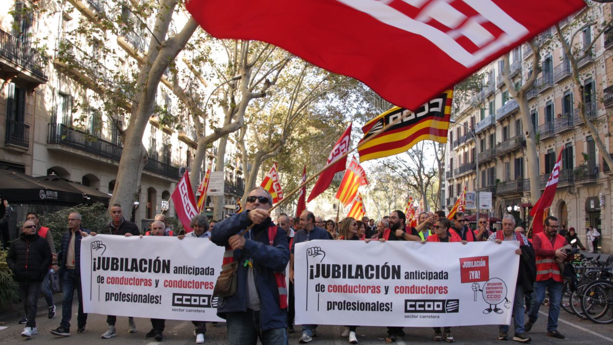 Manifestaci de CCOO i CGT per reclamar la jubilaci anticipada pels conductors professionals / Foto: ACN