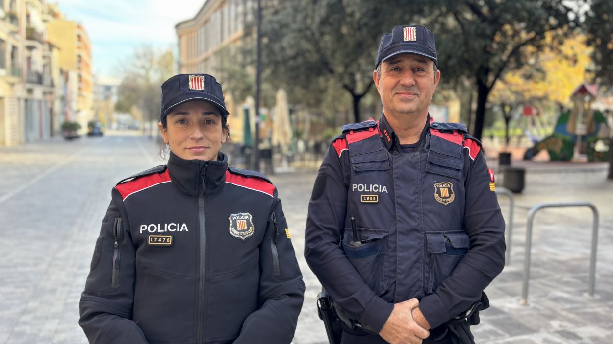 Anna Massa i Paco Bustos,  agents de l'Oficina de Relacions amb la Comunitat de la comissaria dels Mossos d'Esquadra  de Sant Cugat / Foto: Cugat Mdia