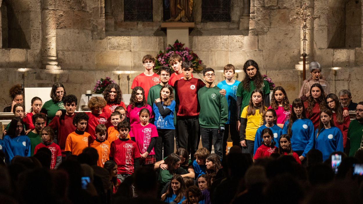 Membres de les corals que han participat al 'Nadal a casa' d'enguany / Foto: Ajuntament de Sant Cugat