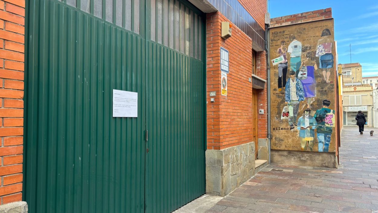 La porta del taller del carrer de Sant Jordi / Foto: Cugat Mdia