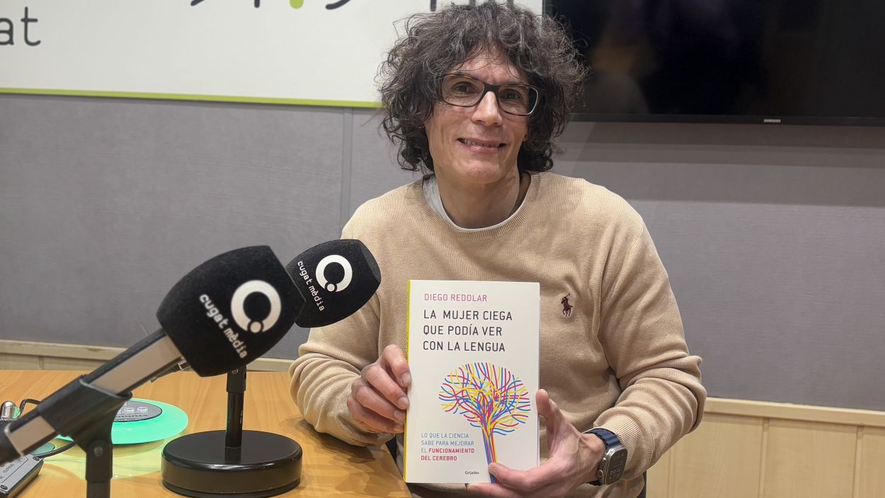 Diego Redolar, doctor en Neurocincia, ha presentat el seu ltim llibre al magazn 'Faves comptades' / Foto: Cugat Mdia