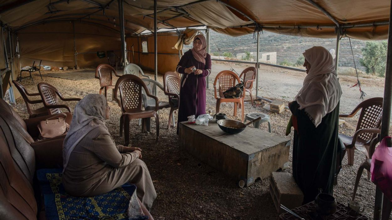 Una de les fotografies de l'exposici 'La resistncia invisible. Dones palestines contra l'ocupaci' / Foto: Ester Prez Berenguer