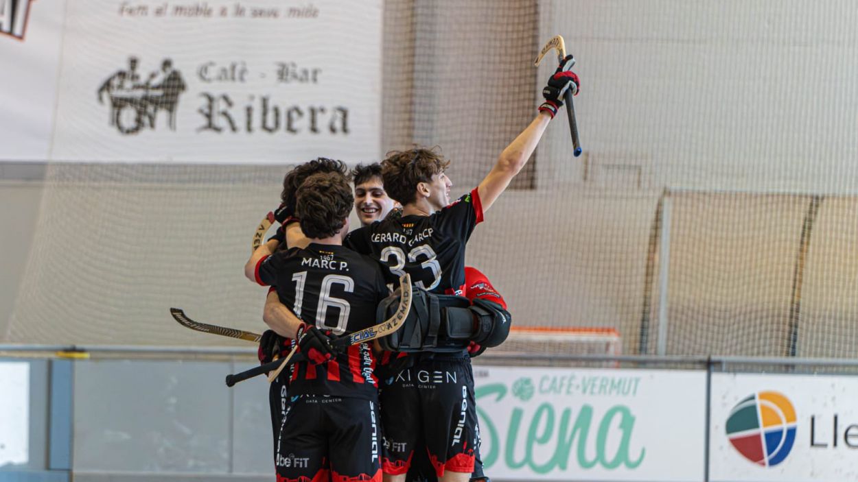 Els santcugatencs, a la final de la Copa Generalitat / Foto: FCPatinatge