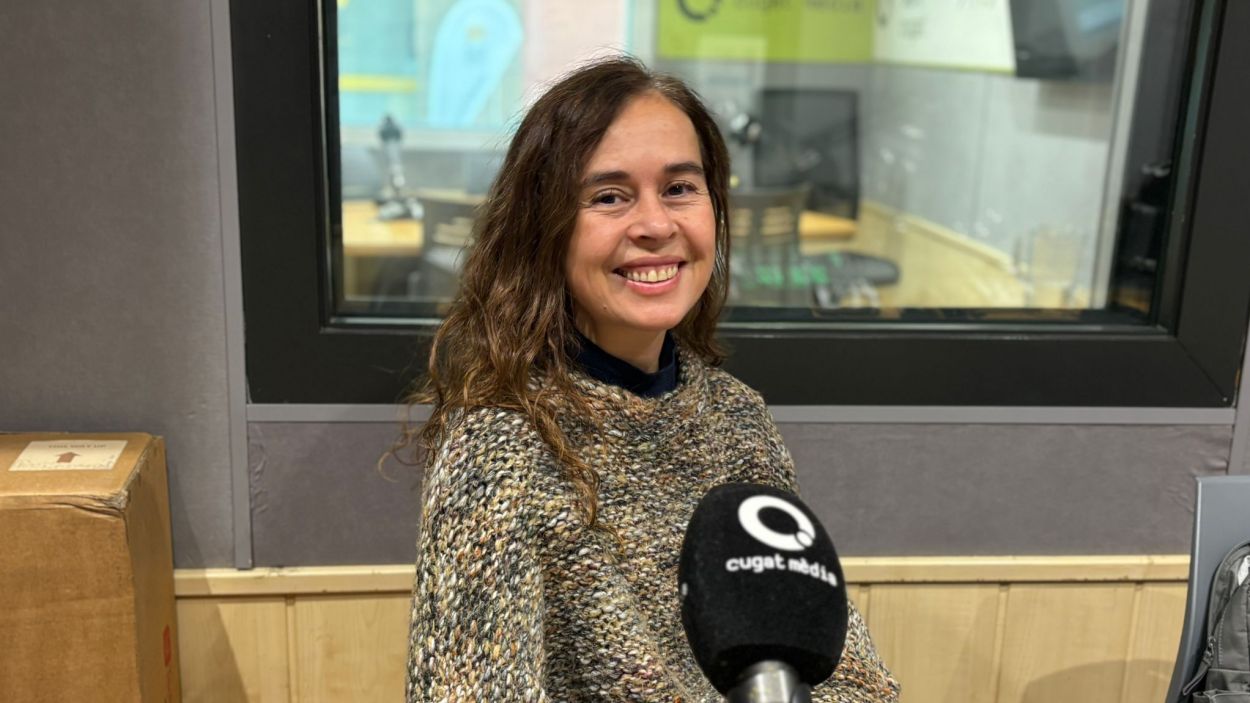 Jana Casares a l'estudi de Rdio Sant Cugat / Foto: Cugat Mdia