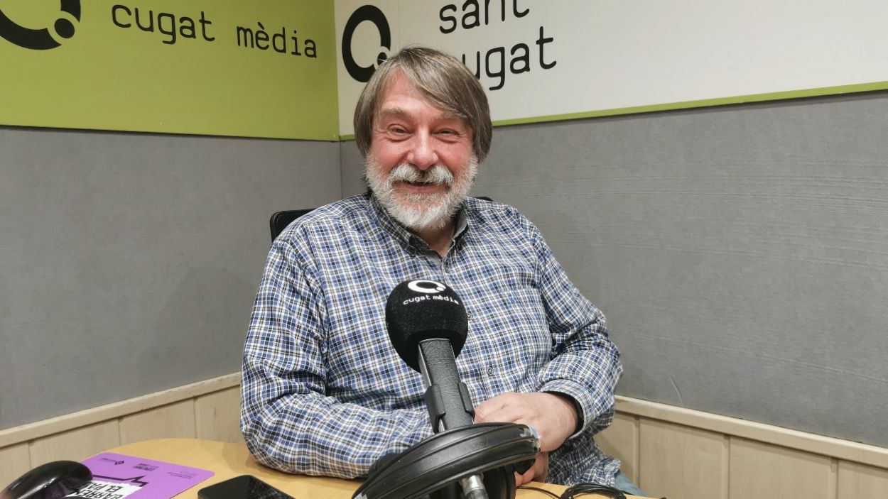 Ricard Mestre a l'estudi de Rdio Sant Cugat