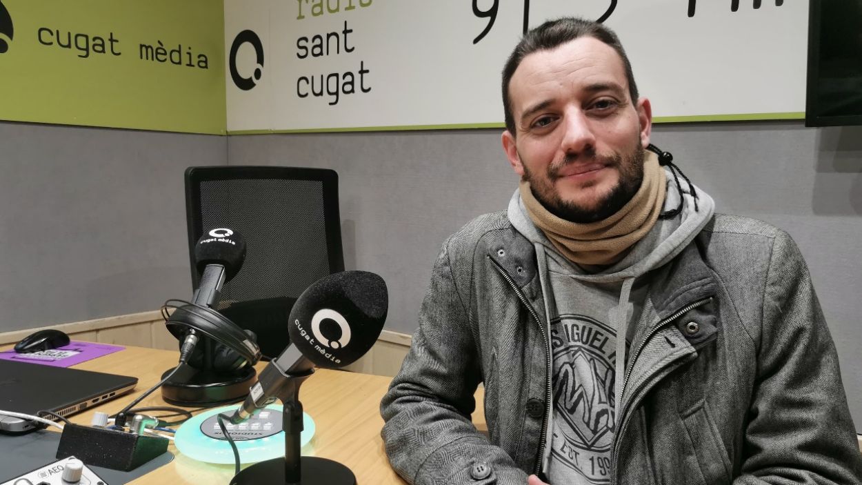 Jordi Pascual a l'estudi de Rdio Sant Cugat / Foto: Cugat Mdia