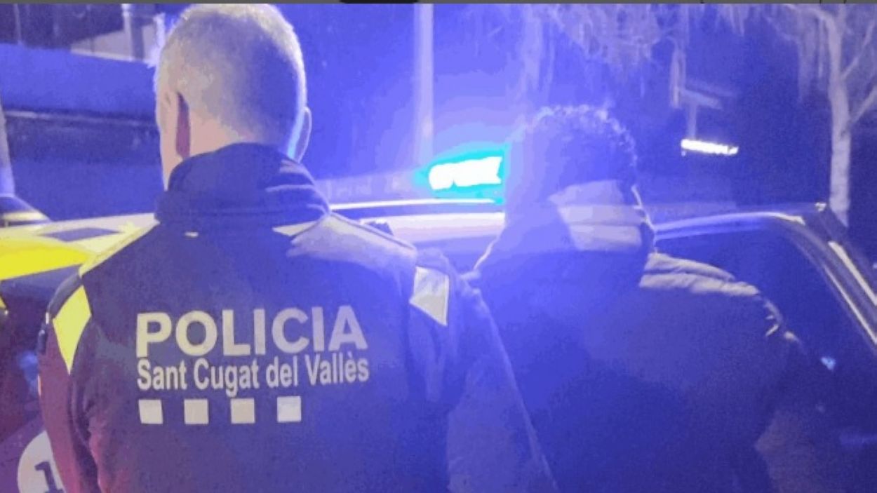 Imatge del moment de la detenci / Foto: Policia Local Sant Cugat