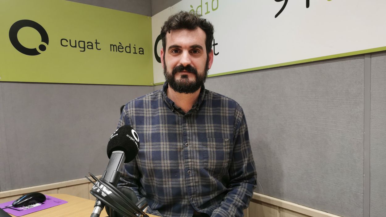 Gerard Pinto a l'estudi de Rdio Sant Cugat