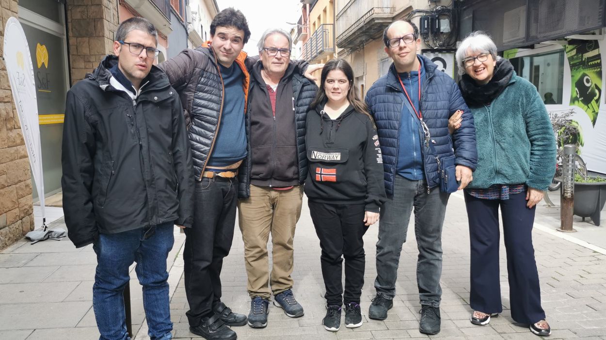 Els usuaris del Taller Jeroni de Moragas protagonistes del programa 'Per tu' de Rdio Sant Cugat / Foto: Cugat Mdia