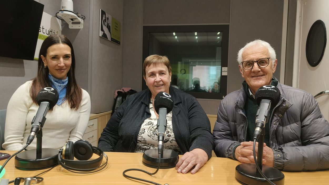 Marta Marc, Dolors Vilarasau i Rogeli Pedr a l'estudi Ramon Barnils de Rdio Sant Cugat