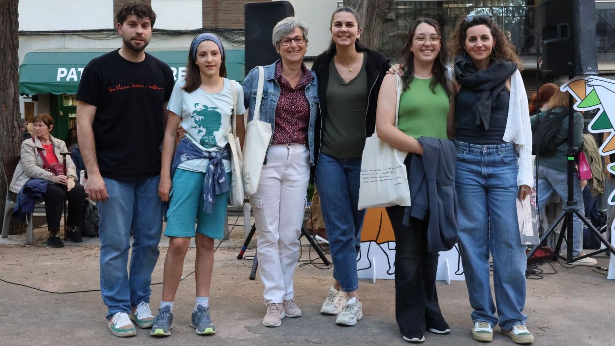 Foto dels guardonats dels premis literaris de l'Esbart