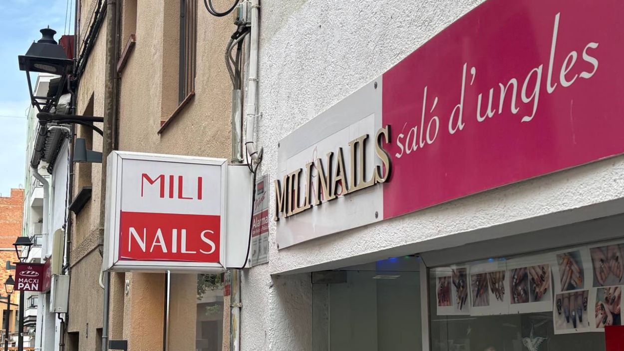 Un dels salons d'ungles del carrer de Valldoreix Un dels salons d'ungles del carrer de Valldoreix
