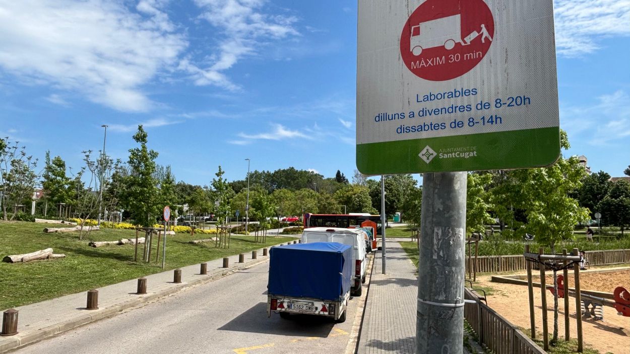 Una zona de crrega i descrrega a la ciutat / Foto: Cugat Mdia