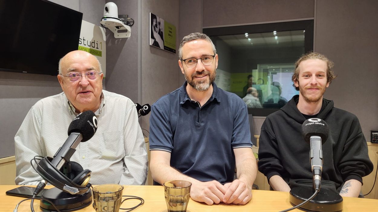 D'esquerra a dreta, Jordi Molg, Toni Ramon i Oriol Coromina a l'estudi Ramon Barnils