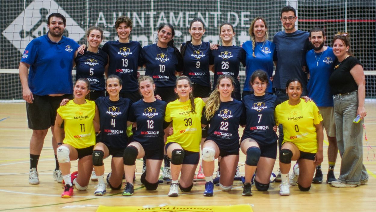 El primer equip femen del Titans Volei Sant Cugat assoleix l'ascens a Tercera Catalana