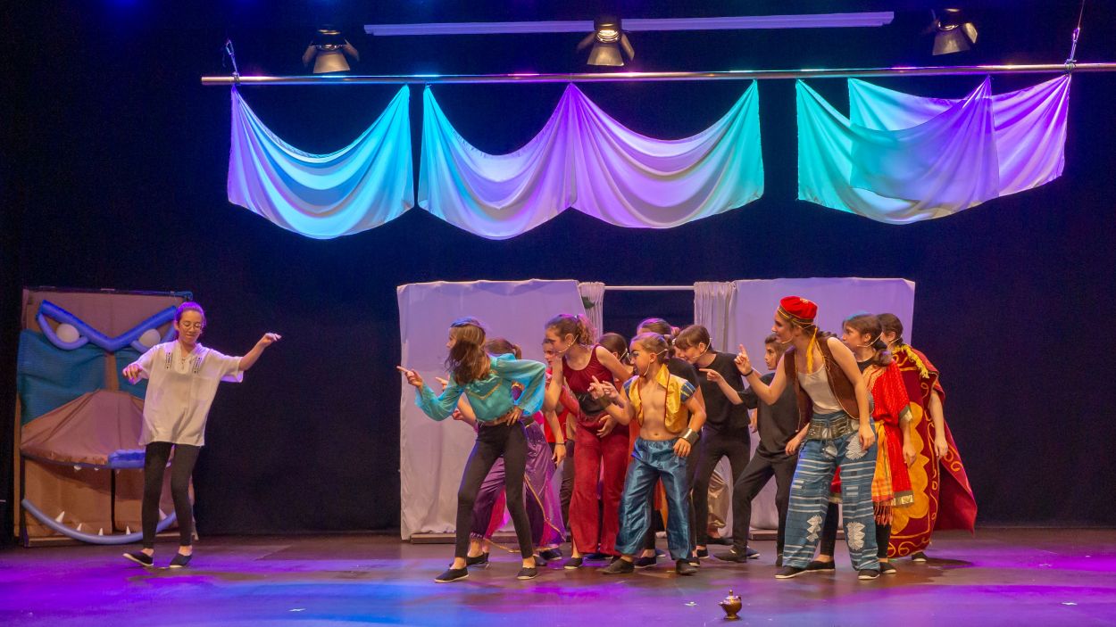 Espectacle de final de curs de 2024 del grup Jnior de Teatre Musical d'Aula de So / Foto: Teatre Musical Aula de So