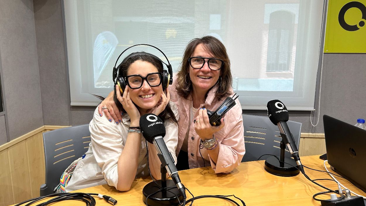 Eva Garrido i Kuka Fernández repassen l'actualitat del cor, cada setmana, a Ràdio Sant Cugat / Foto: Cugat Mèdia Eva Garrido i Kuka Fernández repassen l'actualitat del cor, cada setmana, a Ràdio Sant Cugat / Foto: Cugat Mèdia
