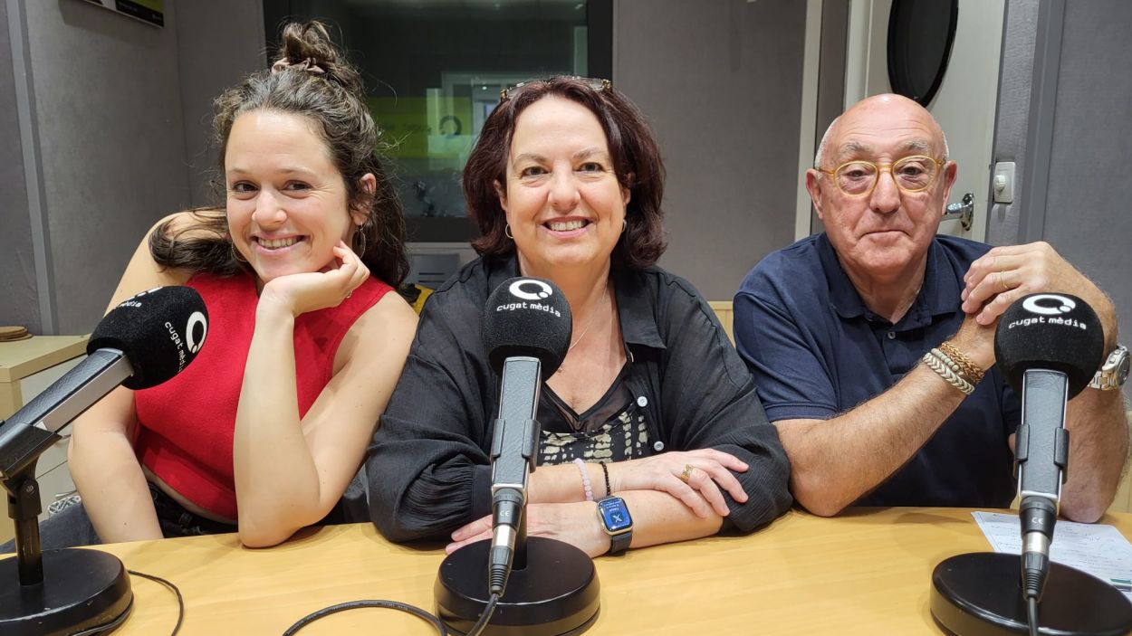 D'esquerra a dreta: Mireia Carrillo, Llusa Espn i Robert Sav a l'estudi Ramon Barnils de Rdio Sant Cugat