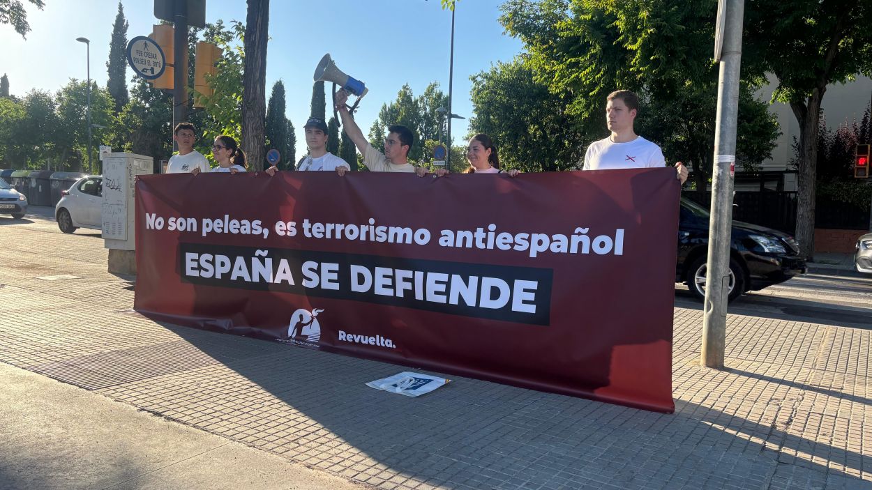 Membre de la Revuelta, a la plaa de Victria dels ngels / Foto: Cugat Mdia