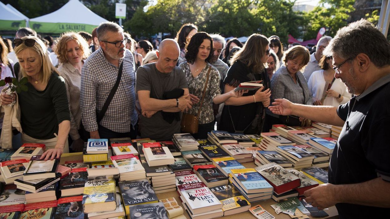 Padara de la llibreria Paideia durant per Sant Jordi 2025 / Foto: Cedida
