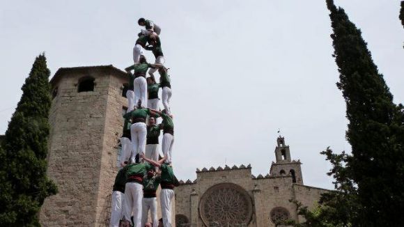 Els Castellers de Sant Cugat esperen carregar i descarregar la torre de vuit amb folre / Font: Castellersdesantcugat.org