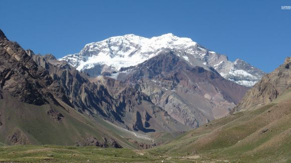 Aconcagua (Argentina) / Font: 
www.superbwallpapers.com