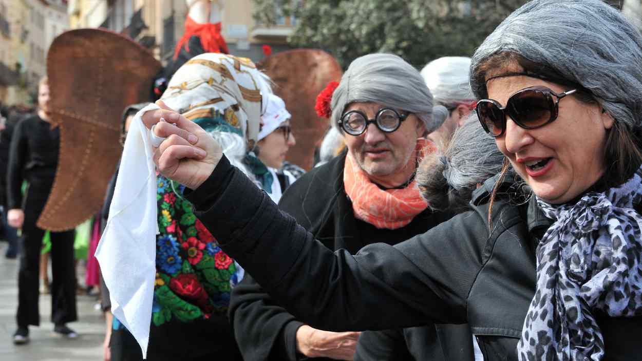 Carnaval: Assaig general del Ball de Velles