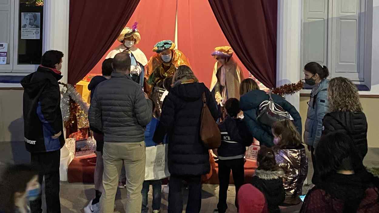 Nadal a Valldoreix: Patge reial, activitats infantils, xocolatada i market