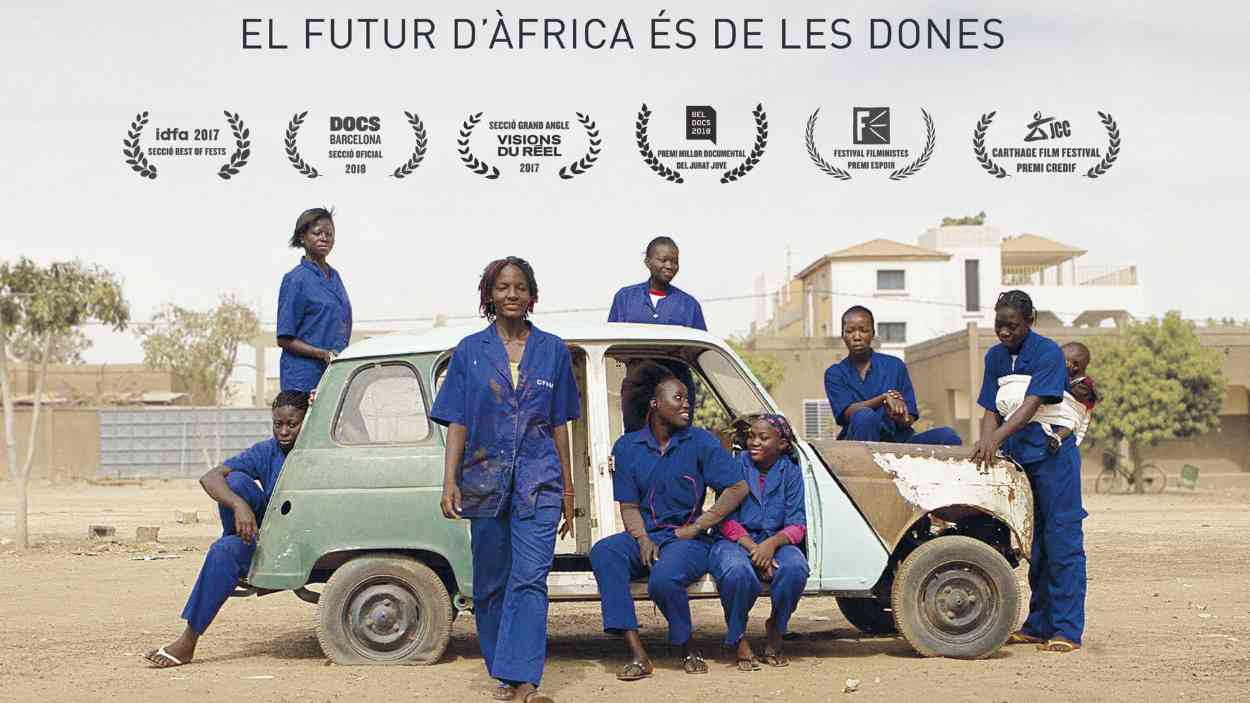 Cicle de documentals i dona (8-M): 'Ouaga Girls'