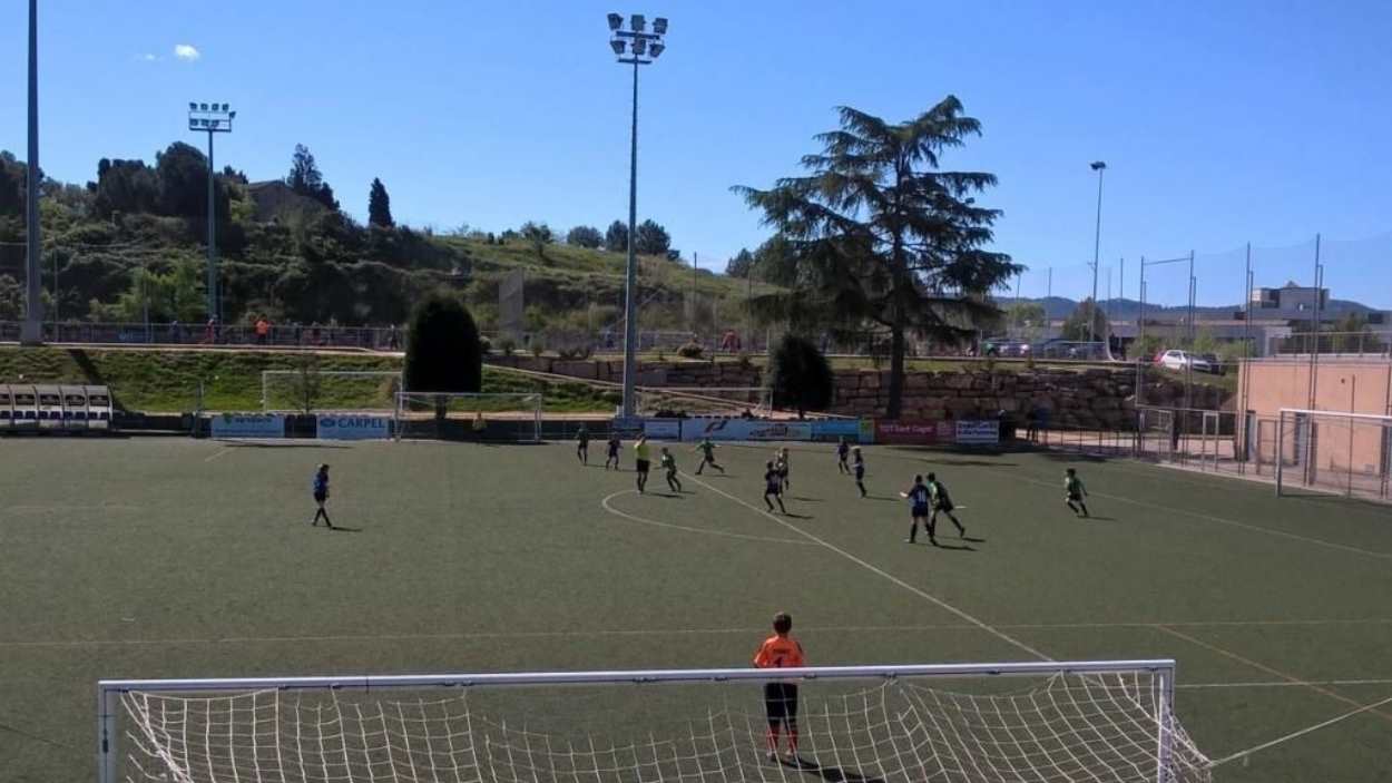 Obertura de les installacions esportives pel seu s lliure: Camp de futbol Mira-sol