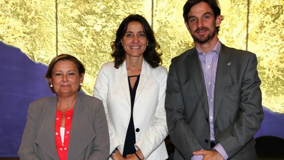 Les alcaldesses de Cerdanyola i Sant Cugat amb l'alcalde de Molins de Rei