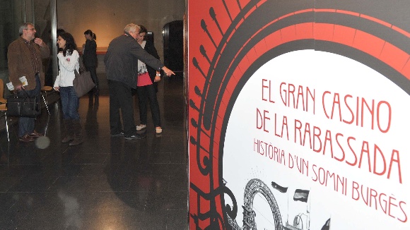 Visita guiada a l'exposici 'El gran Casino de la Rabassada. Histria d'un somni burgs'