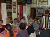 Nombrosos participants a l'inici de festa del Centro Manchego
