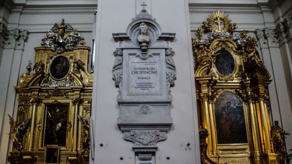 Pilar de l'esglsia de la Santa Creu de Varsvia que cont el cor de Chopin /Foto:http://www.pianopartituras.cl