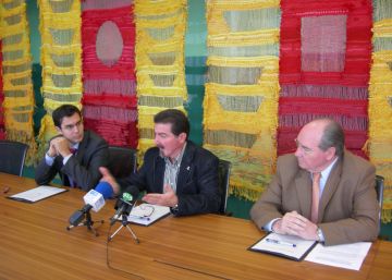 El regidor de comer, Josep Romero, ha presidit la signatura del conveni